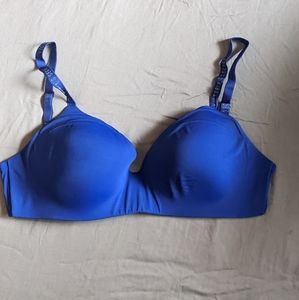 Victoria secret t-shirt bra